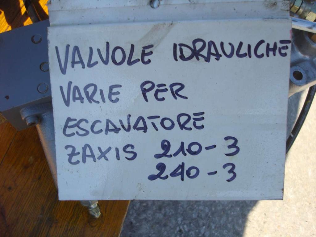 Valvola per ZAXIS 210-3 E 240-3 Foto 3