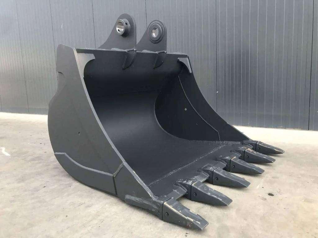 Komatsu PC210 Foto 7