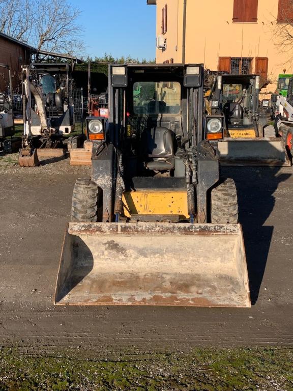 New Holland LS 170 Foto 3