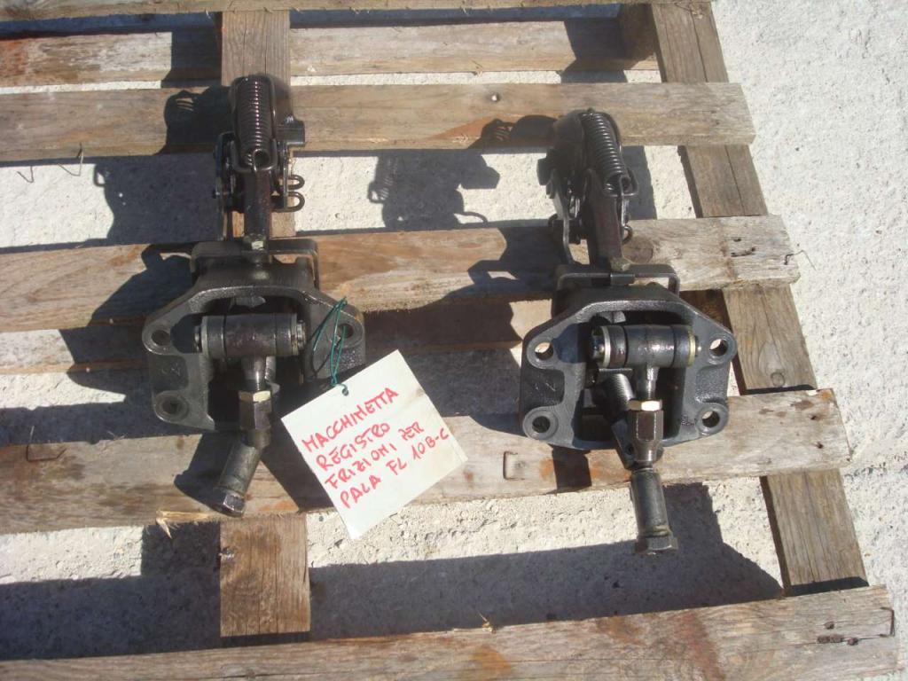 Macchinetta registro frizioni per Fiat Allis FL 10B-C Foto 4