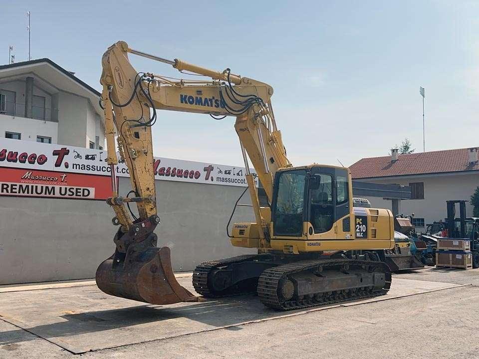 Komatsu PC210NLC Foto 1