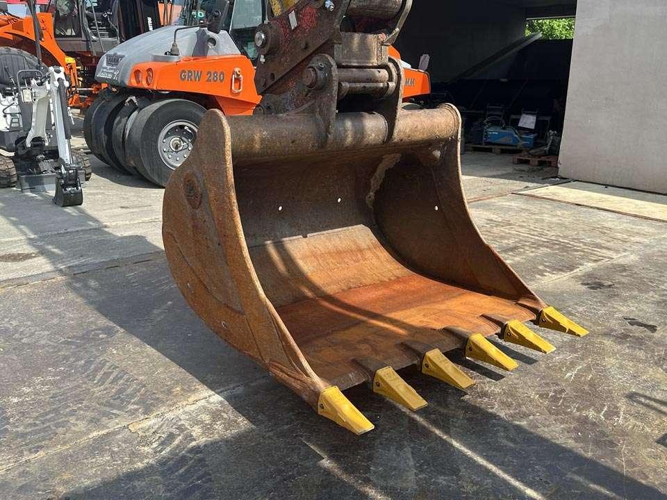 Komatsu PC210NLC Foto 7