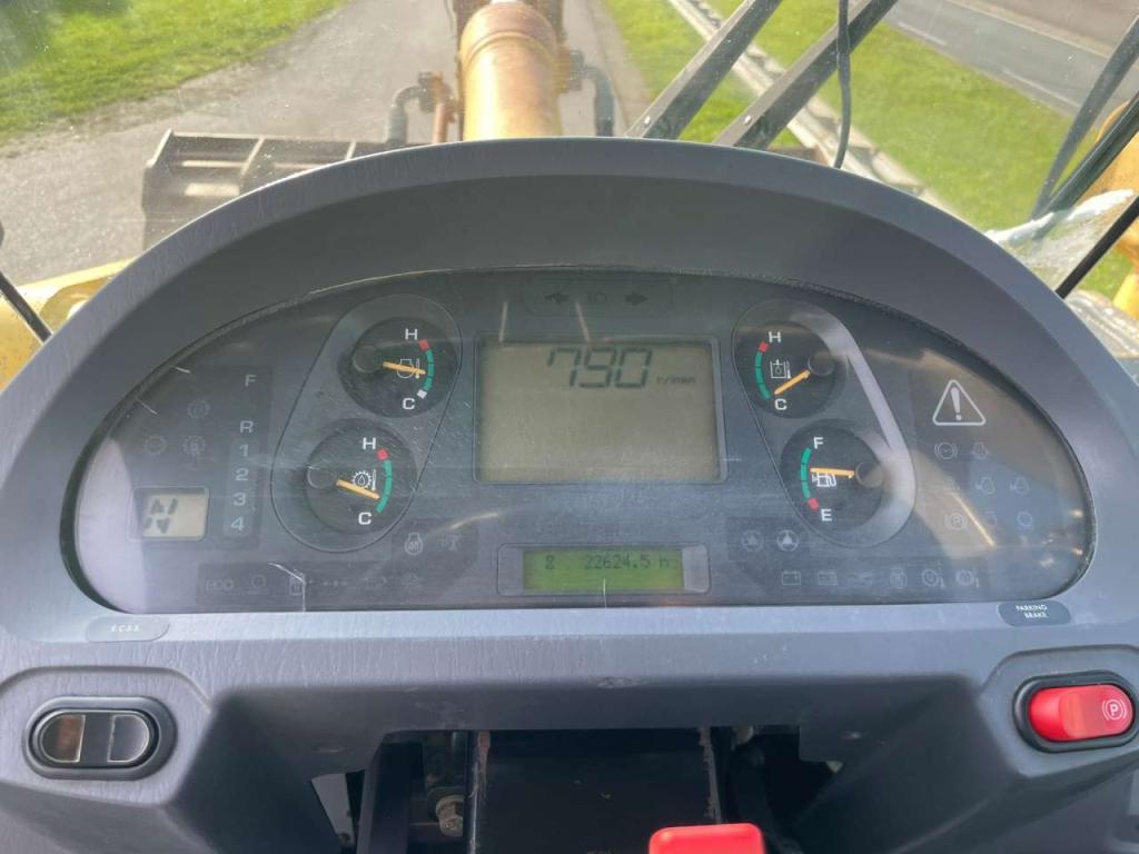 Komatsu WA500-6 Foto 19