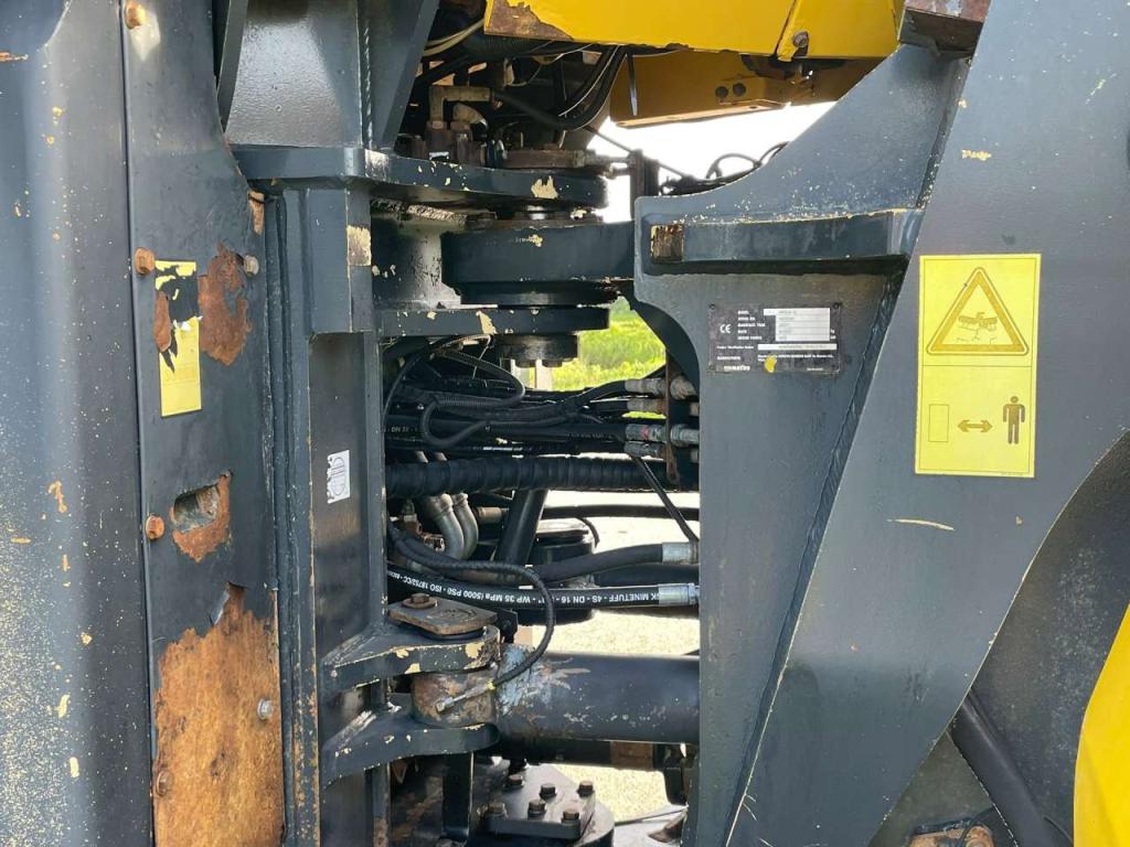 Komatsu WA500-6 Foto 28