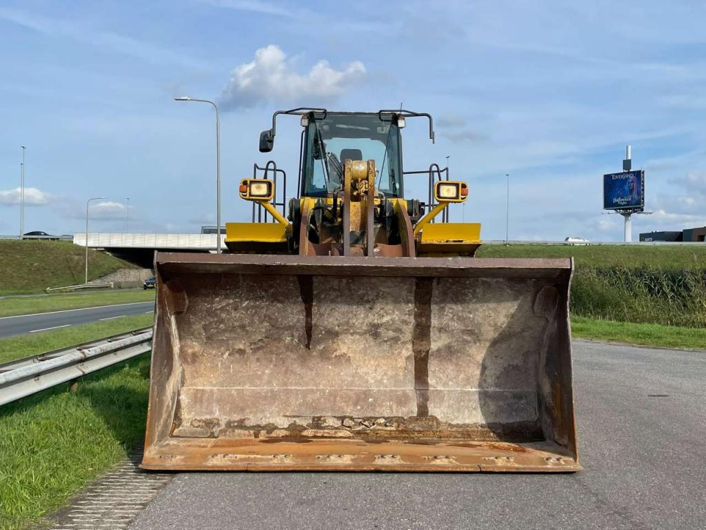 Komatsu WA500-6 Foto 8