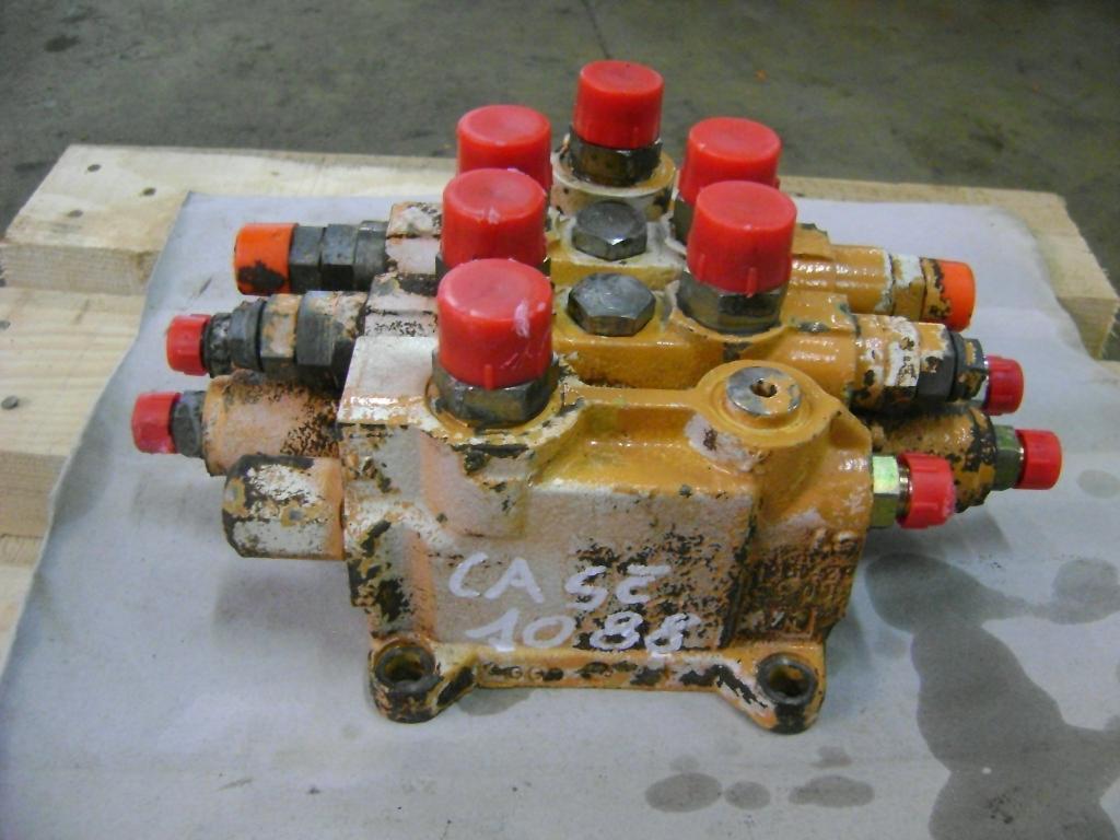 Valvola proporzionale per Case 1088 Foto 2