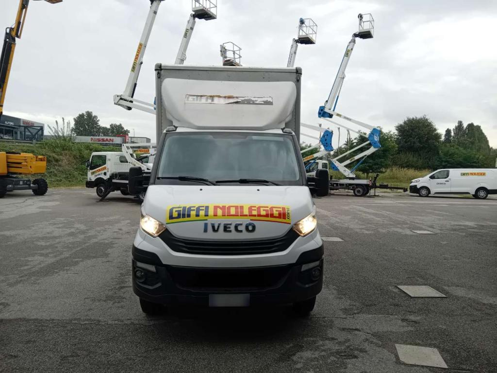 Iveco 35C14 Foto 3