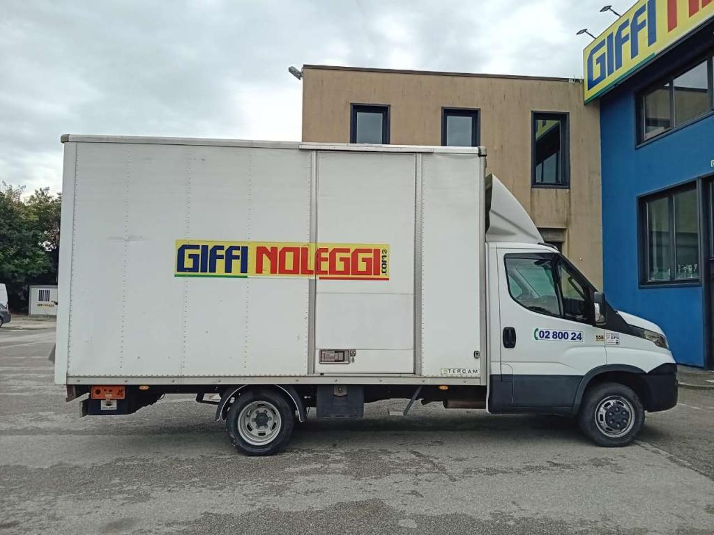 Iveco 35C14 Foto 4