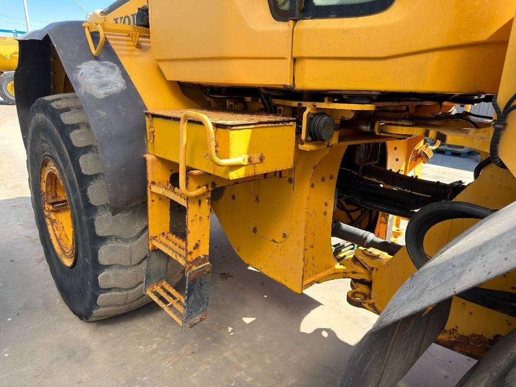 Volvo L120F Foto 21