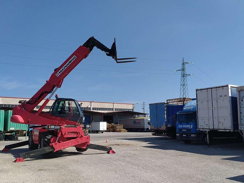 Manitou MRT 2150 Foto 1