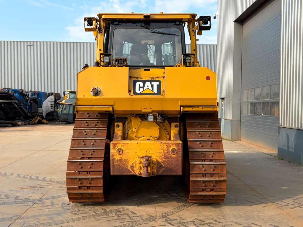 Caterpillar D8T Foto 4