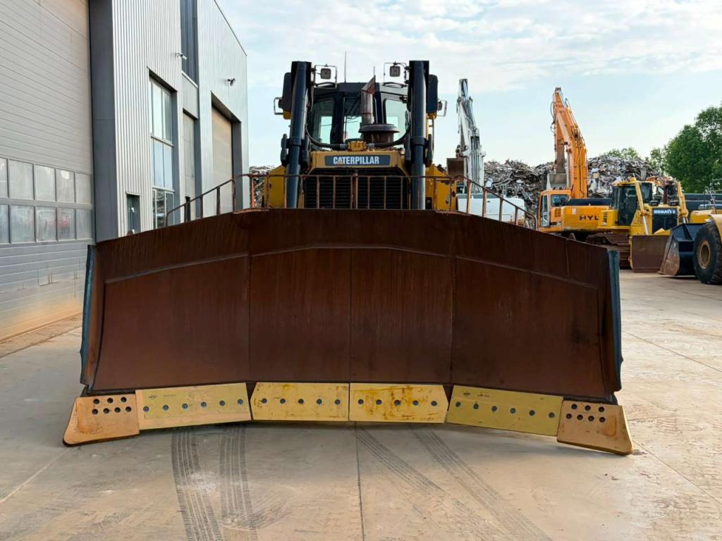 Caterpillar D8T Foto 8