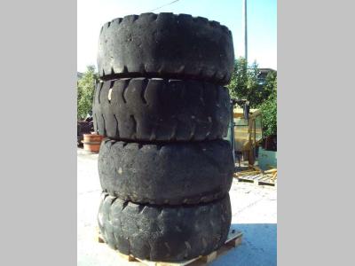Pneumatico per MISURA 20.5R25 --- AL 30% in vendita da OLM 90 Srl
