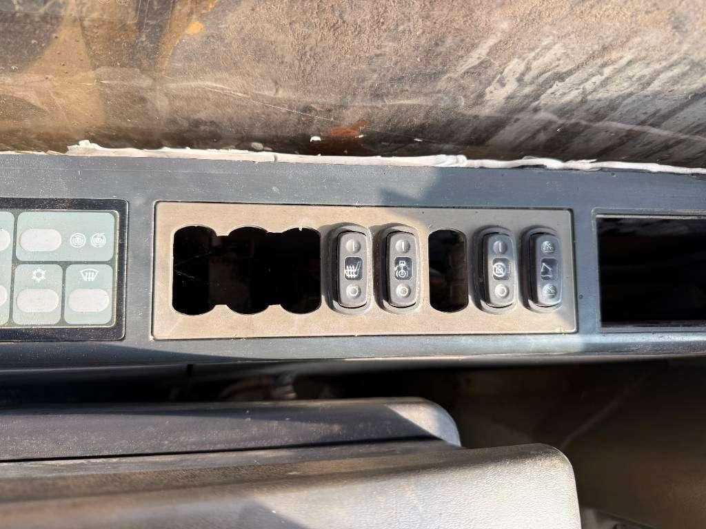 Caterpillar 330C - Good overall condition! Foto 11