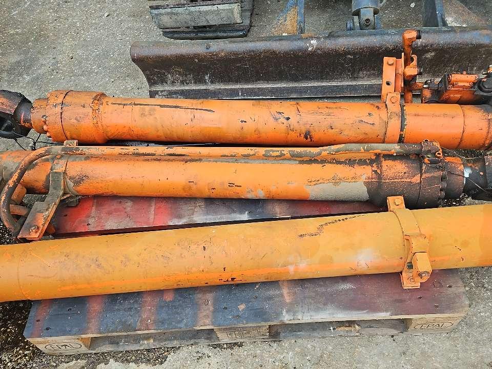 Kit pistone / Cilindro idraulico per Fiat Hitachi ex215 Foto 1