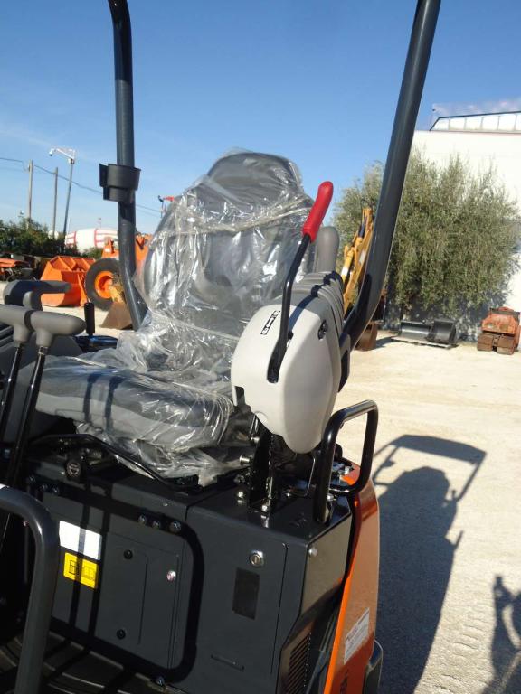 Hitachi zx19U-6 YR Foto 13