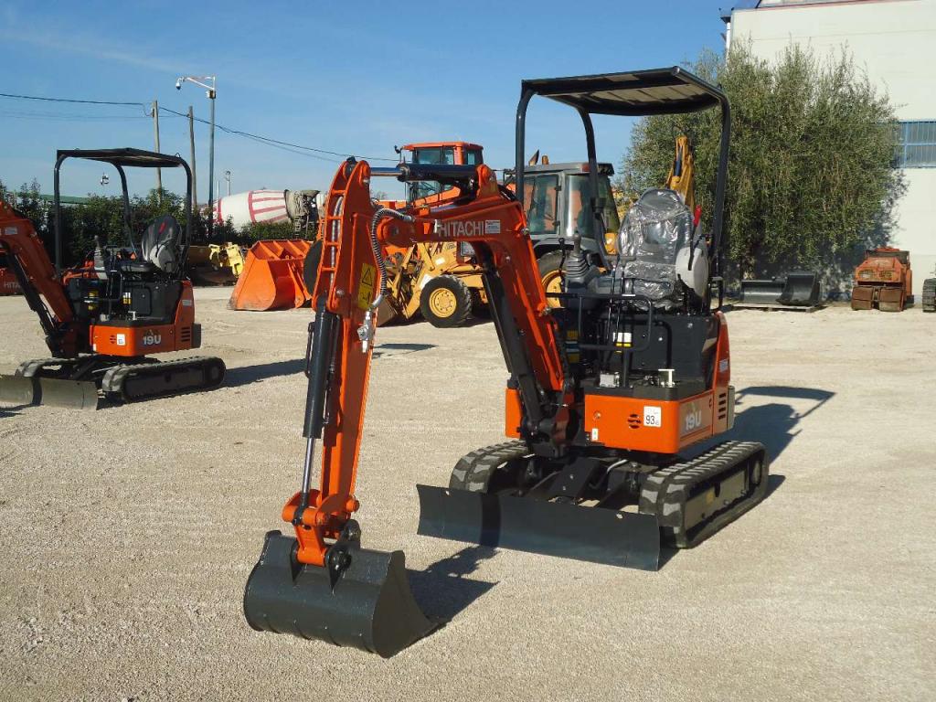 Hitachi zx19U-6 YR Foto 3