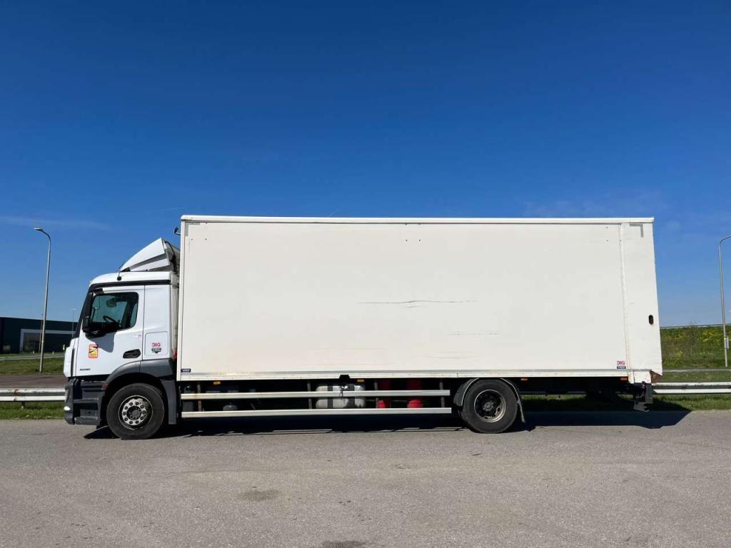 Mercedes-Benz Antos 1836 4x2 Closed Box, double floor Foto 2