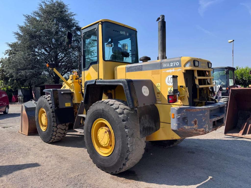Komatsu WA270 Foto 4