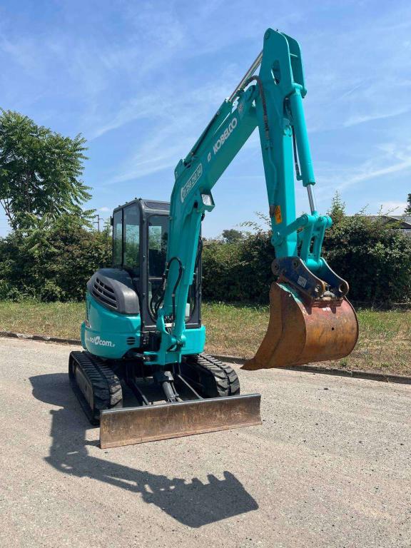 Kobelco SK35SR-6E Foto 1