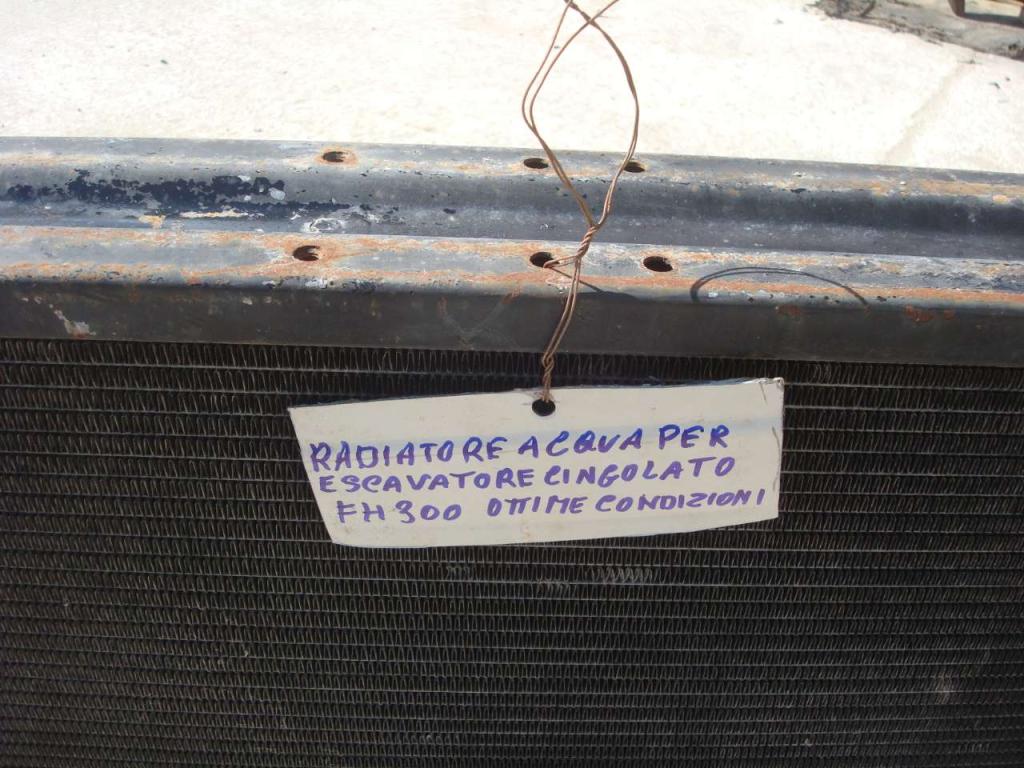 Radiatore acqua per Fiat Hitachi FH300 Foto 5