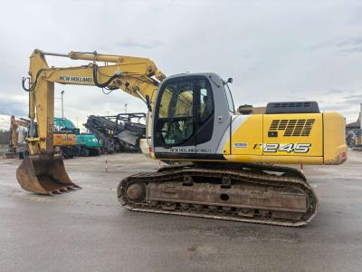 New Holland E245