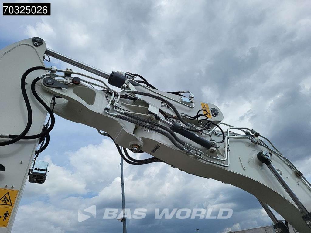Liebherr R924 LC Foto 16
