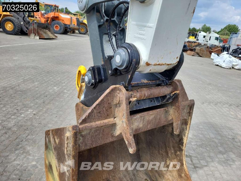 Liebherr R924 LC Foto 20