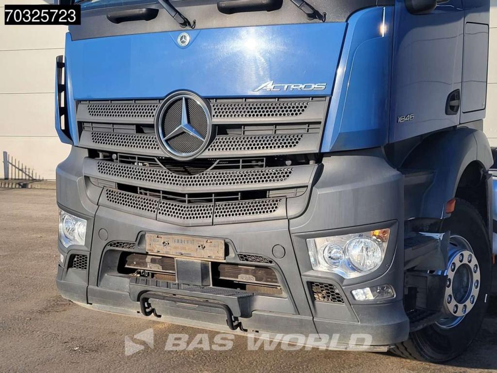 Mercedes-Benz Actros 1846 Actros 4X2 ClassicSpace Retarder Hydraulik ACC Navi Foto 8