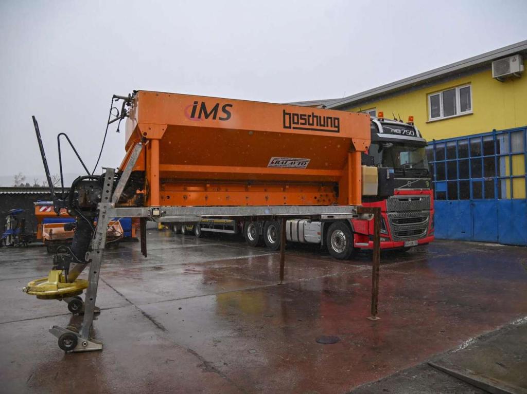 Boschung hopper-mounted spreader IMSSF B29050D Foto 9