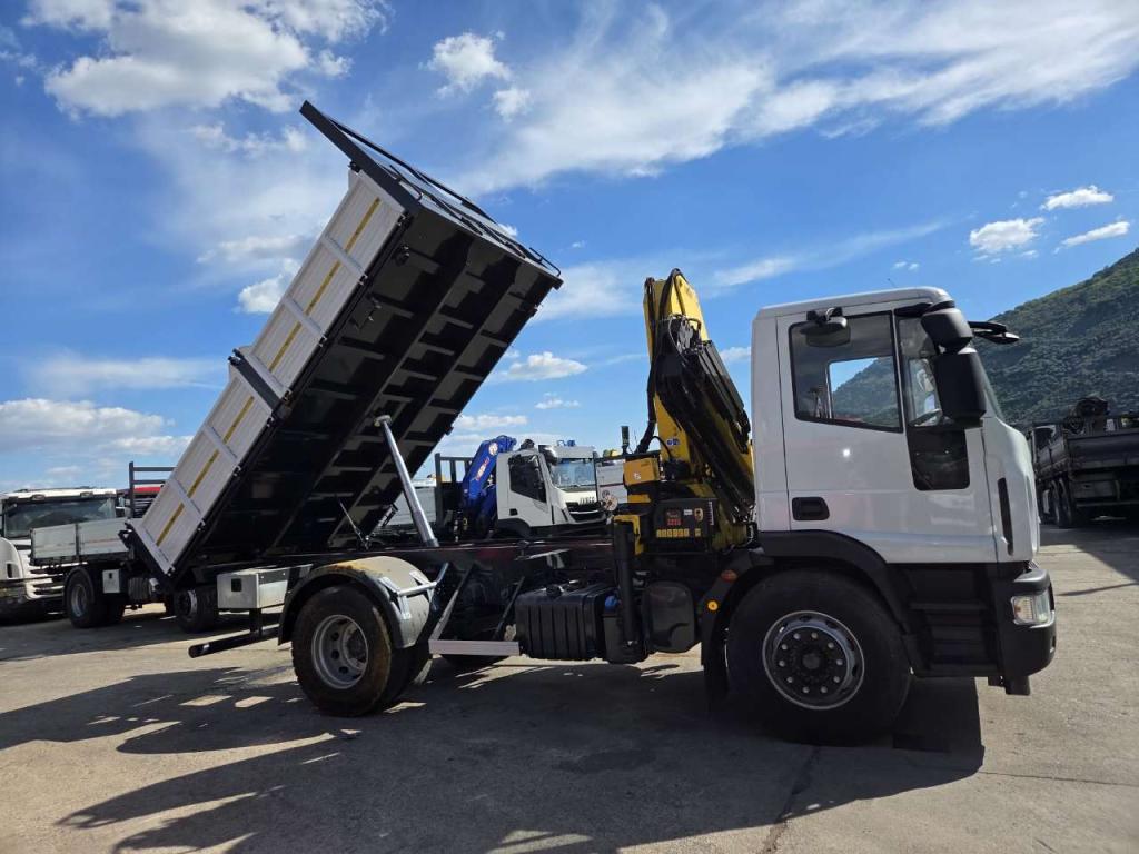 Iveco EUROCARGO 180E25 Foto 24