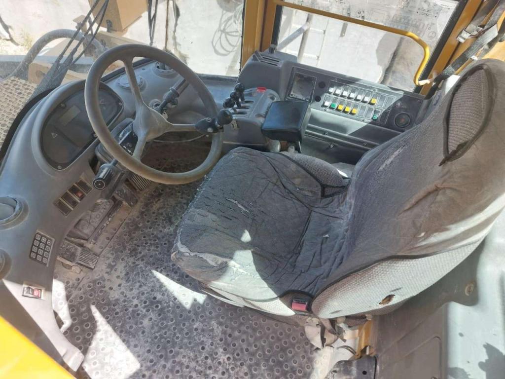 Volvo L 330 E Foto 10