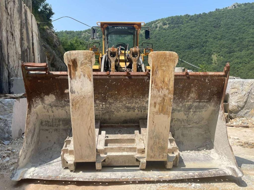 Volvo L 330 E Foto 3