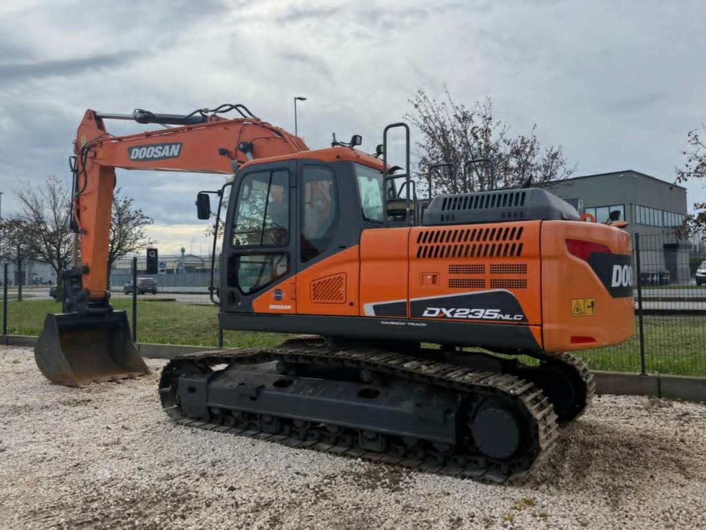 Doosan DX235-5 Foto 4