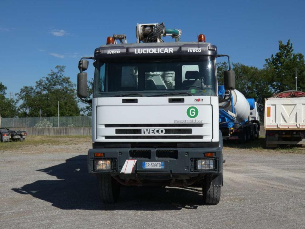Iveco EEUROTRAKKER 410E44H Foto 5