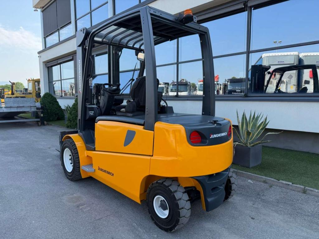 Jungheinrich EFG 550 Foto 3
