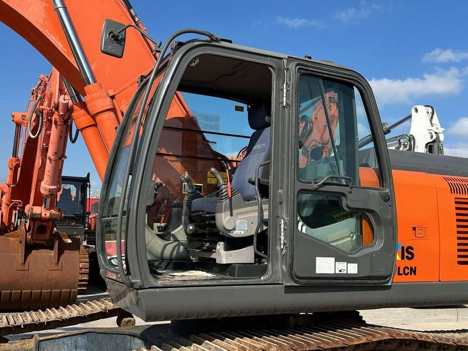 Hitachi ZX280LCN-3 Foto 10