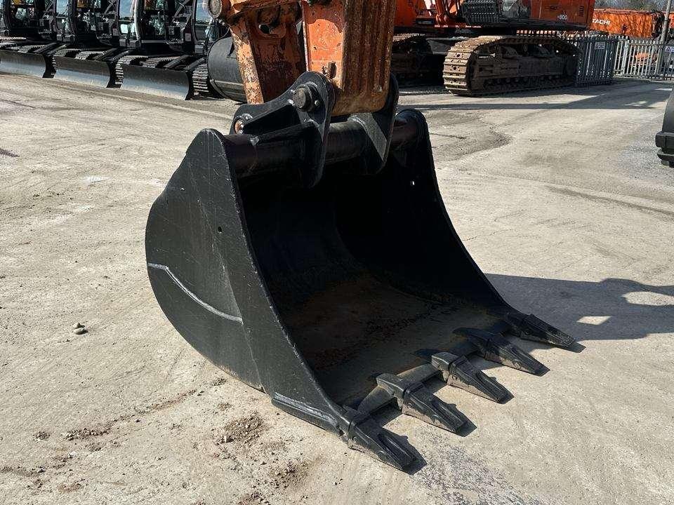 Hitachi ZX280LCN-3 Foto 6