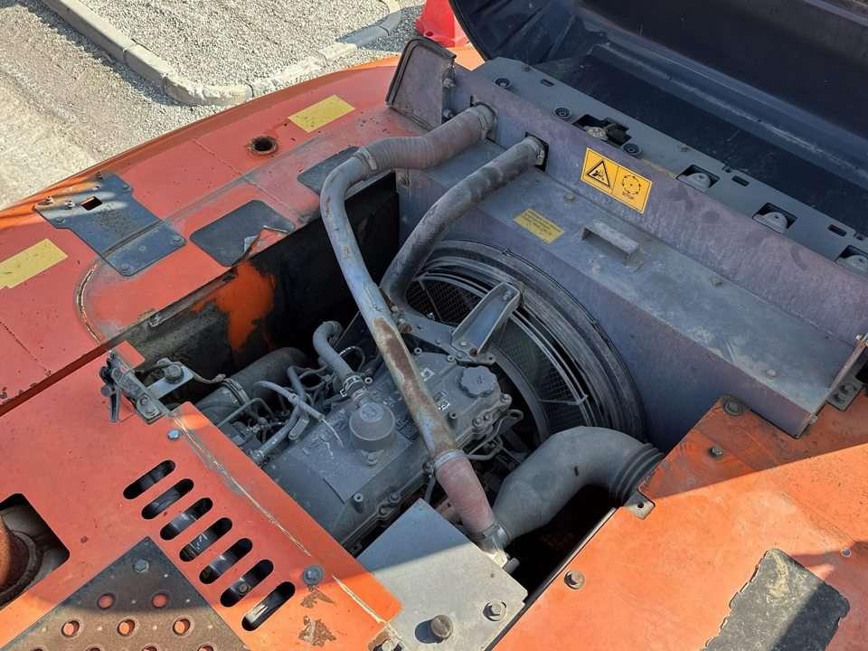 Hitachi ZX280LCN-3 Foto 9