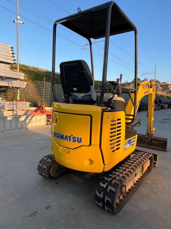Komatsu PC16R-3HS Foto 3