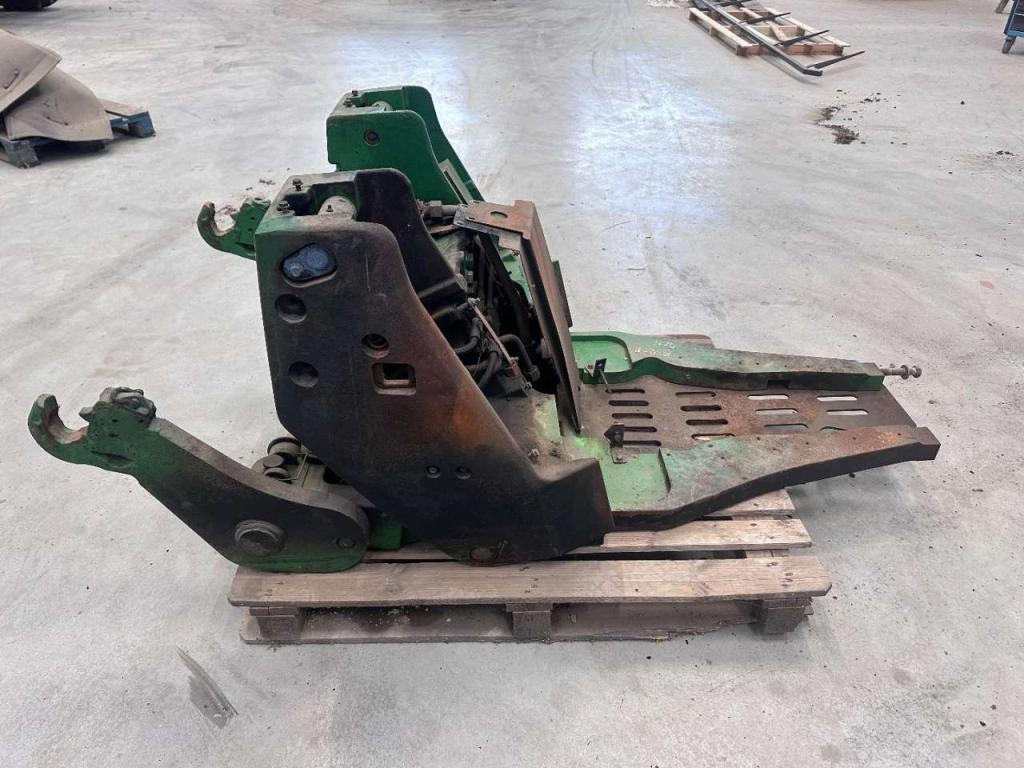 John Deere 8R 310 - 340 - 370 - 410 | Front linkage Foto 4