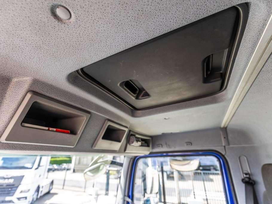 Mercedes-Benz ATEGO 1524 L + DHOLLANDIA 2T. Foto 16