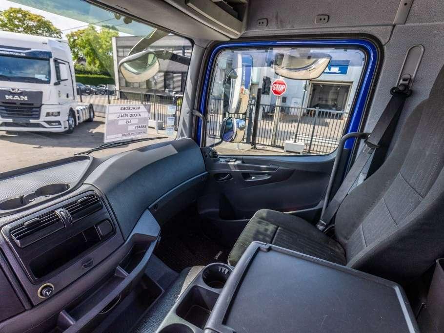 Mercedes-Benz ATEGO 1524 L + DHOLLANDIA 2T. Foto 18