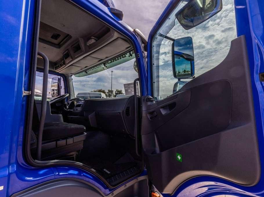 Mercedes-Benz ATEGO 1524 L + DHOLLANDIA 2T. Foto 22