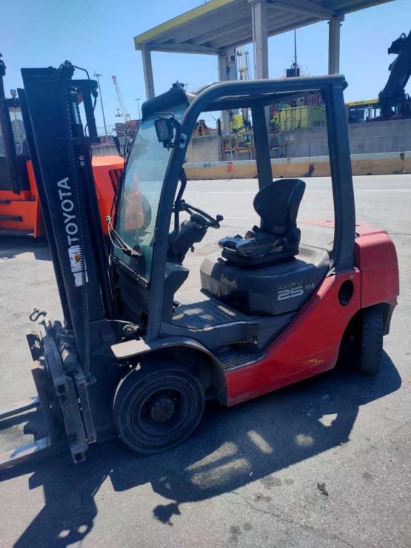 Toyota 02-8FDF25 Foto 3