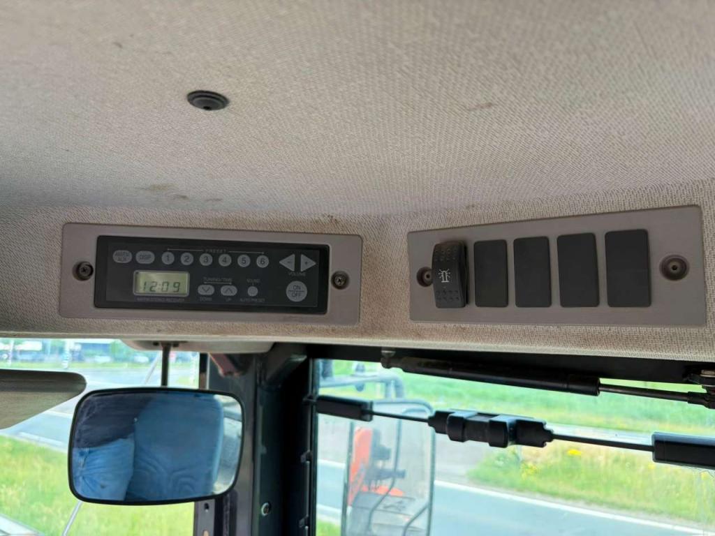 Hitachi ZW220-5B Foto 21