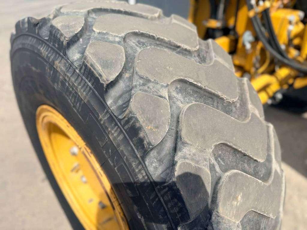 Caterpillar 140M AWD | LOW HOURS Foto 30
