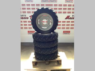 Pneumatico con Cerchio per Silla 800 in vendita da Massucco T. Srl Area Ricambi