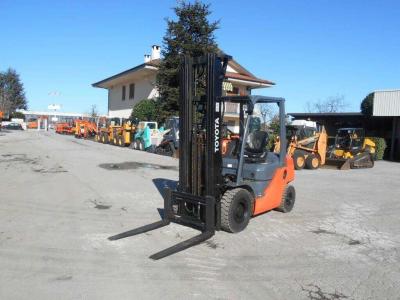 Toyota 8FDF20 in vendita da Massucco T. Srl