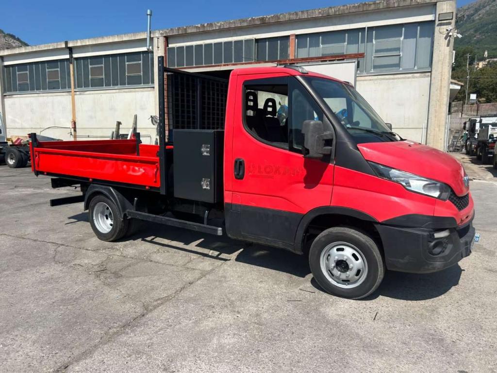 Iveco DAILY 35-130 Foto 12